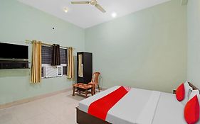 Hotel O M Residency